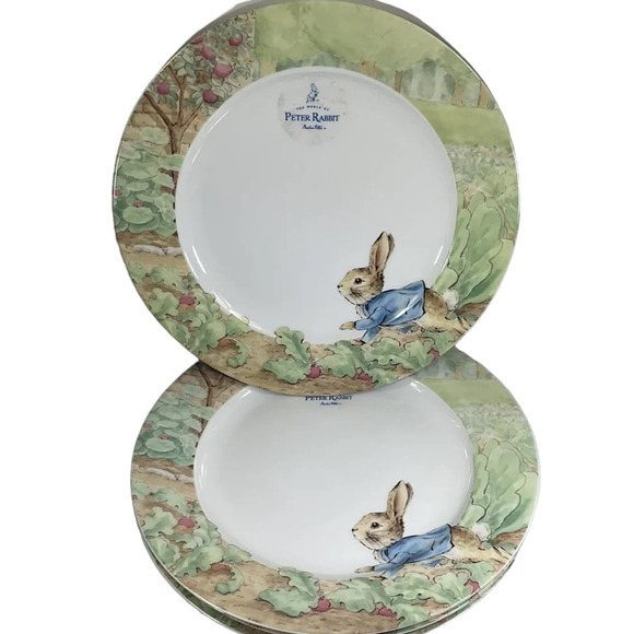 BEATRIX POTTER PETER RABBIT SET OF 2 EASTER GREEN DINNER PLATES 10 1/2" NEW - Picture 1 of 7